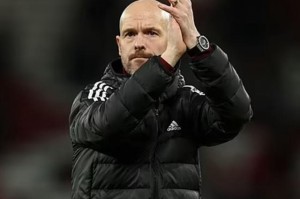 星空体育在线登录-滕哈赫：曼联发挥并不理想 范德贝克伤势似乎不妙