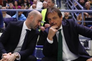 字母哥进攻犯规多？土耳其和希腊主帅玩起心理战