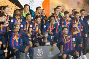 星空体育-西超杯冠军，青涩巴萨成人礼，雏鹰已经起飞