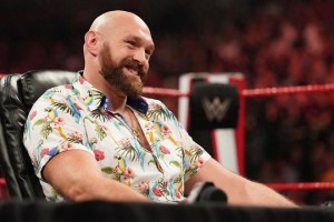 年龄磨平锋芒，自信悄然褪色：富里的复出试水，藏着拳王的退路|泰森·富里|拳坛|奥列克桑德尔·乌西克|泰森|马隆_新浪体育_新浪新闻