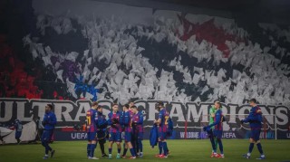 星空体育-欧冠连胜！西甲冠军出线在望，巴萨巨星破门超越C罗